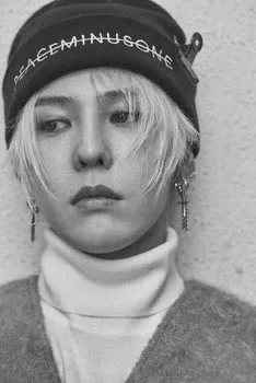 Kpop G-Dragon FXXK זה הריקוד האחרון MV השלום המכתב רקום צמר כובע מגן אוזניים כובע אוהדים מבוגרים כמה מתנות אוסף