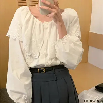 בסיסי חולצות חולצות חם מכירות 2023 נשים עיצוב קוריאה אביזרי סגנון חמוד יפן הבנות כתף לבן תחרה כפתור החולצה.