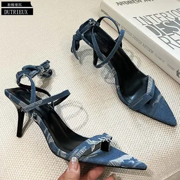 גבירותיי סנדלי קרוס-קשור נקבה נעליים נעלי בית 2023 ג ' ינס אופנה כפכפים עקבים דקים נשים מחודד משאבות הבוהן שקופיות נעליים