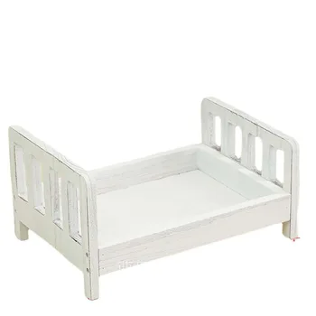לבן היילוד עץ למיטה ריהוט צילום אביזרים התינוק מהווה תמונה של התינוק אביזרים נתיקים רקע אביזרים 0-3M